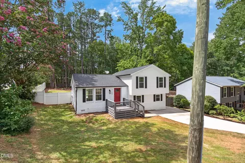 Exterior - 7101 Shellburne Dr, Raleigh, NC 27612 photo 4 of 14