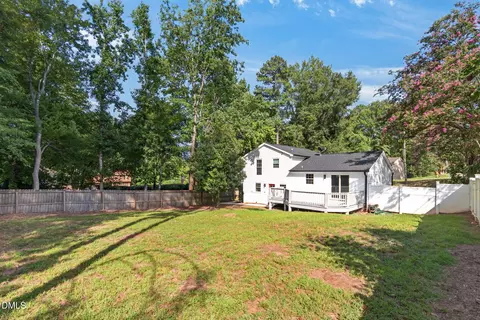 Exterior - 7101 Shellburne Dr, Raleigh, NC 27612 photo 12 of 14