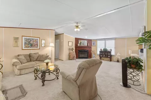 9007 Old Cascade Dr, Garner, NC 27529 photo 3
