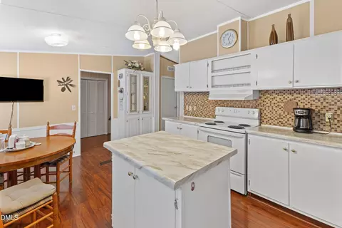 9007 Old Cascade Dr, Garner, NC 27529 photo 12
