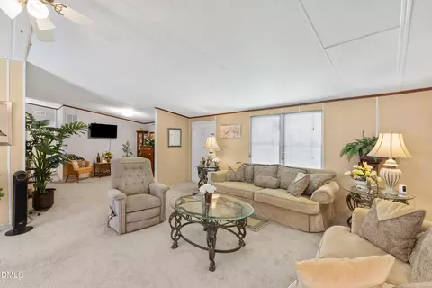 9007 Old Cascade Dr, Garner, NC 27529 photo 4