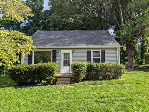 1514 Glenside Dr, Greensboro, NC 27405