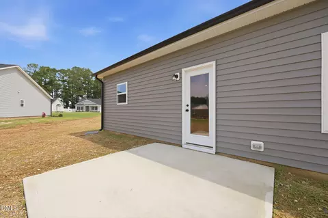 Exterior - 16 Loganberry Ave, Bunnlevel, NC 28323 photo 5 of 6