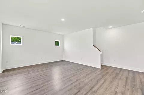 Living - 16 Loganberry Ave, Bunnlevel, NC 28323 photo 2 of 3
