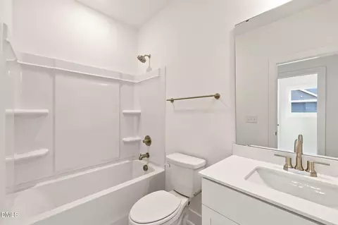 Bath - 30 Loganberry Ave, Bunnlevel, NC 28323 photo 3 of 3