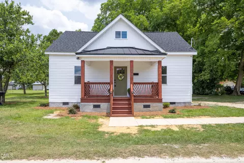 309 Stetson St, Clinton, NC 28328