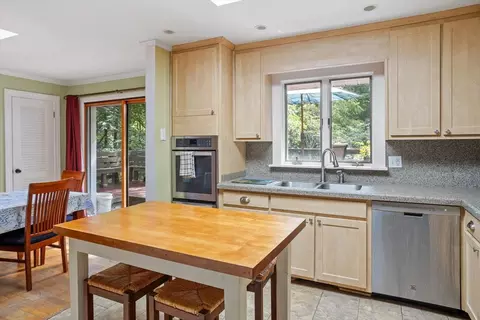 Kitchen - 4100 Picardy Dr, Raleigh, NC 27612 photo 1 of 4