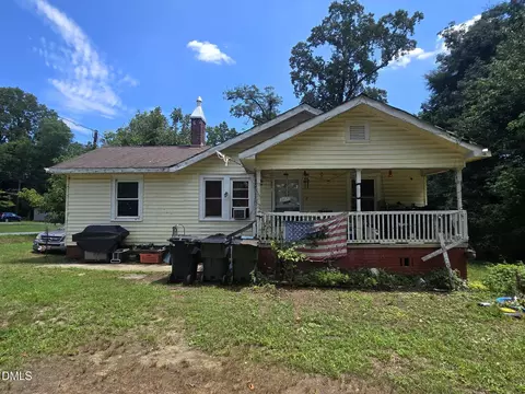 2856 Maple Ave, Burlington, NC 27215
