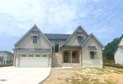 1011 Lily Claire Ln, Fuquay Varina, NC 27526