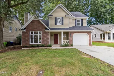 12305 Inglehurst Dr, Raleigh, NC 27613