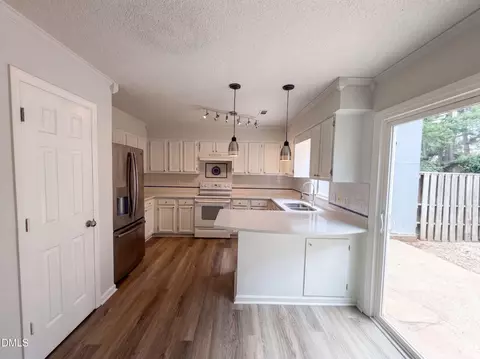 4305 Kaplan Dr, Raleigh, NC 27606