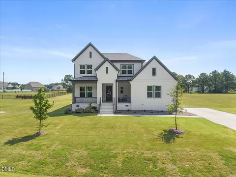 35 Scotland Dr, Youngsville, NC 27596