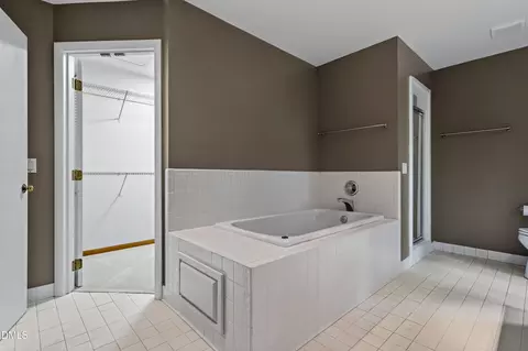 Bath - 1024 Reca Rd, Garner, NC 27529 photo 4 of 4
