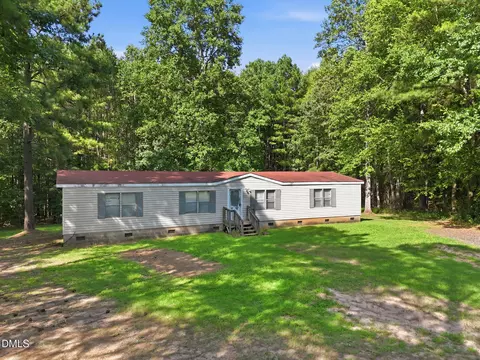 77 Baytree Ln, Henderson, NC 27537