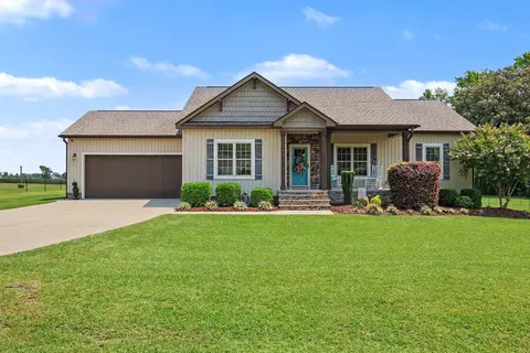 229 Tedpace St, Princeton, NC 27569