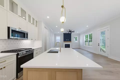 Kitchen - 1925 E Geer St, Durham, NC 27704 photo 3 of 7
