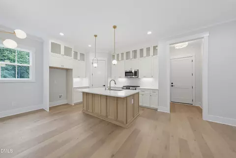 Entry Way - 1925 E Geer St, Durham, NC 27704 photo 1 of 4