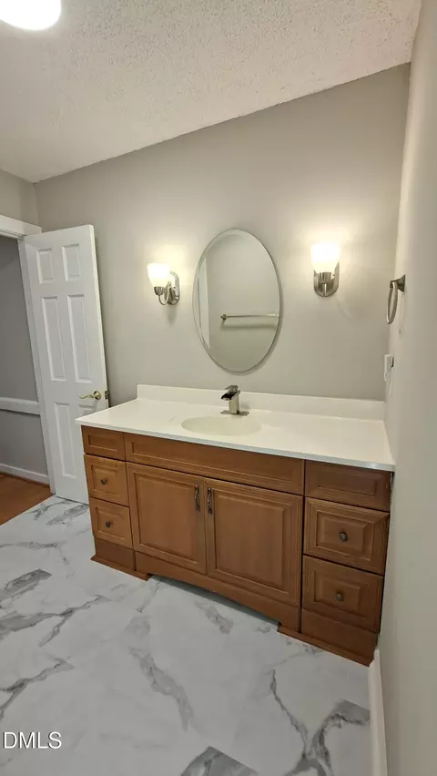 Bath - 104 Eagle Ct, Cary, NC 27511 photo 2 of 2