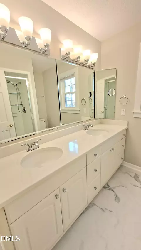 Bath - 104 Eagle Ct, Cary, NC 27511 photo 1 of 2