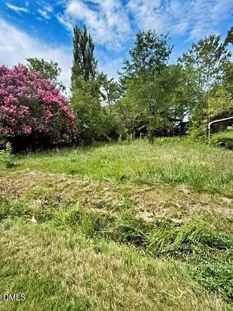 323 Pemberton St, Yanceyville, NC 27379