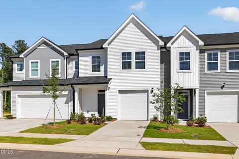 3320 Bailey Lk Dr, Fuquay Varina, NC 27526