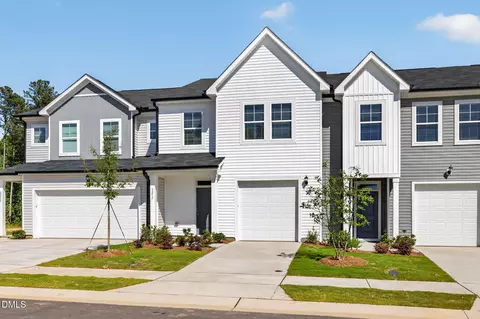 3320 Bailey Lk Dr, Fuquay Varina, NC 27526