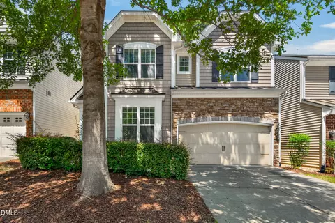 104 Hammond Wood Pl, Morrisville, NC 27560