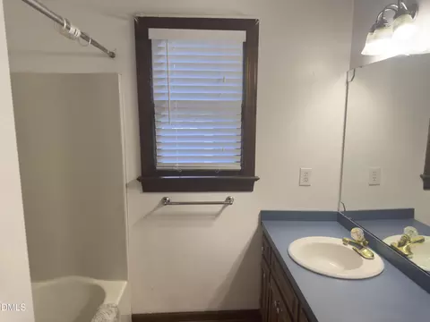 Bath - 100 Nicholson Rd, Garner, NC 27529 photo 5 of 5