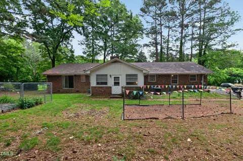 86 Willow Way # A, Chapel Hill, NC 27516