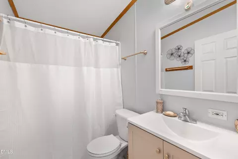 Bath - 7810 Mount Pleasant Rd, Willow Spring, NC 27592 photo 4 of 4