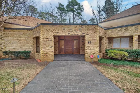18 Appleton Pl, Durham, NC 27705