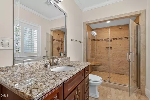 Bath - 18 Appleton Pl, Durham, NC 27705 photo 7 of 8