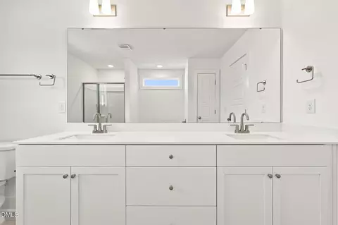 Bath - 66 Loganberry Ave, Bunnlevel, NC 28323 photo 2 of 5