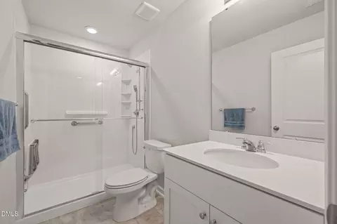 Bath - 605 Spellbrook Rd, Zebulon, NC 27597 photo 4 of 5