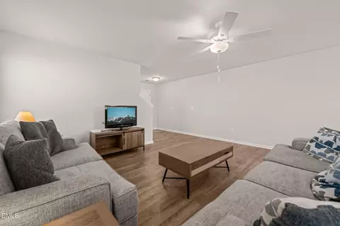 Living - 605 Spellbrook Rd, Zebulon, NC 27597 photo 1 of 1