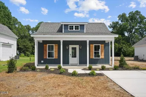 304 S Sycamore St, Fremont, NC 27830