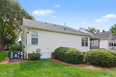Exterior - 3 Sawmill Ln, Durham, NC 27712 photo 7 of 8