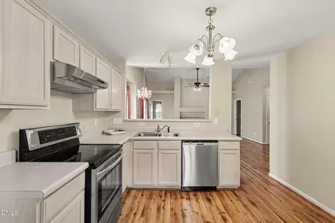 Kitchen - 3 Sawmill Ln, Durham, NC 27712 photo 2 of 3