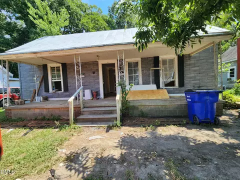 512 N 12th St, Smithfield, NC 27577