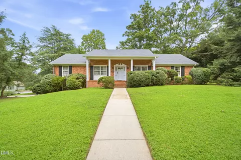 1315 Briarcliff Rd, Burlington, NC 27215