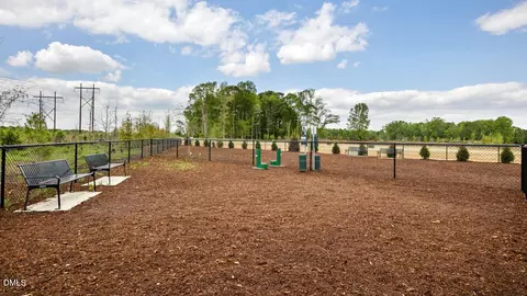 View/Area - 105 Daniel Rd, Smithfield, NC 27577 photo 3 of 4