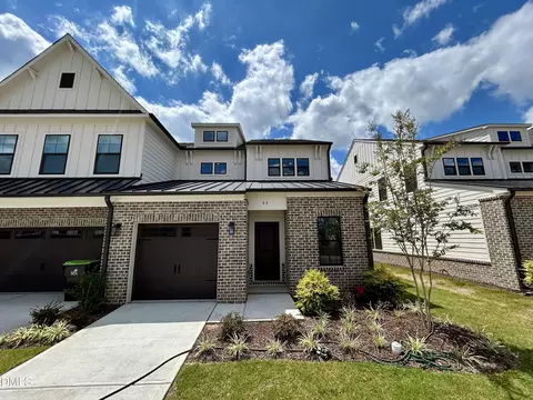 44 Agave Pl #172, Clayton, NC 27527