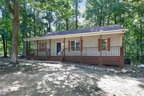 108 Clark Ct, Youngsville, NC 27596