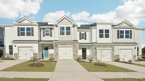 7429 Bourbon Briar Dr, Raleigh, NC 27604