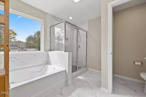 Bath - 1237 Huffington Oak Dr, Willow Spring, NC 27592 photo 3 of 4