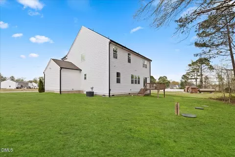 Exterior - 1237 Huffington Oak Dr, Willow Spring, NC 27592 photo 6 of 7
