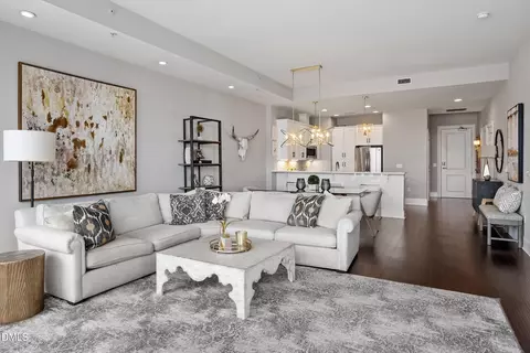 400 W North St #818, Raleigh, NC 27603