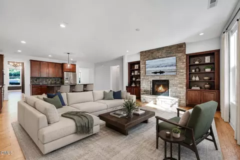 409 Rolling Meadows Ln, Chapel Hill, NC 27517