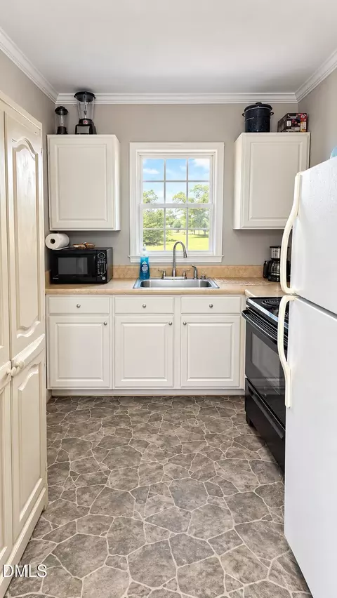 Kitchen - 1226 Warren Rd, Erwin, NC 28339 photo 1 of 2