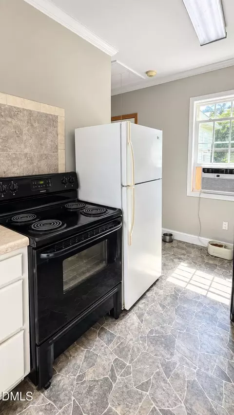 Kitchen - 1226 Warren Rd, Erwin, NC 28339 photo 2 of 2